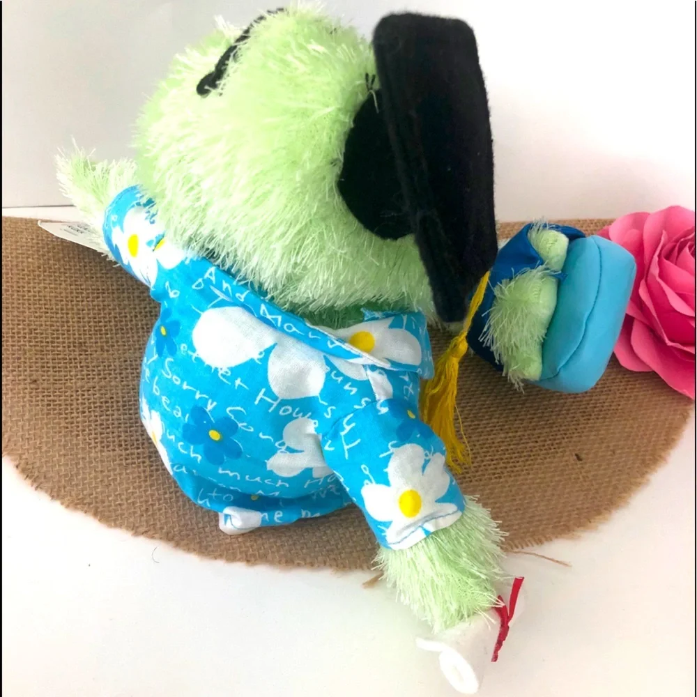 The GRAD FROG FOR THE LITTLE ONES DAY IN BEACH ATTIRE